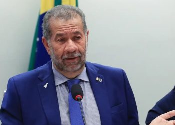 Carlos Lupi deixa o Ministério da Previdência Social em meio a investigações no INSS