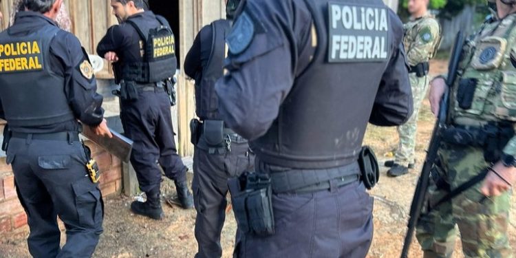 Lideranças indígenas são detidas em operação contra mineração irregular em terra protegida