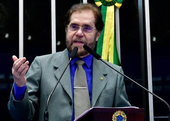 Senador levanta debate sobre atuação de ONGs em oposição à pavimentação da BR-319