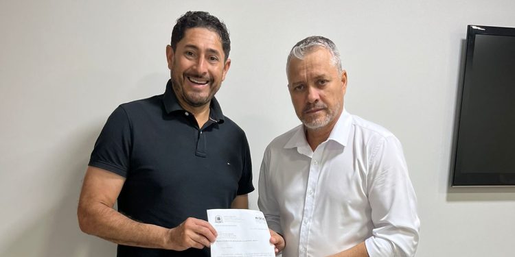 Vereador Márcio Pacele articula melhorias para o distrito de Extrema em reunião com a Semed