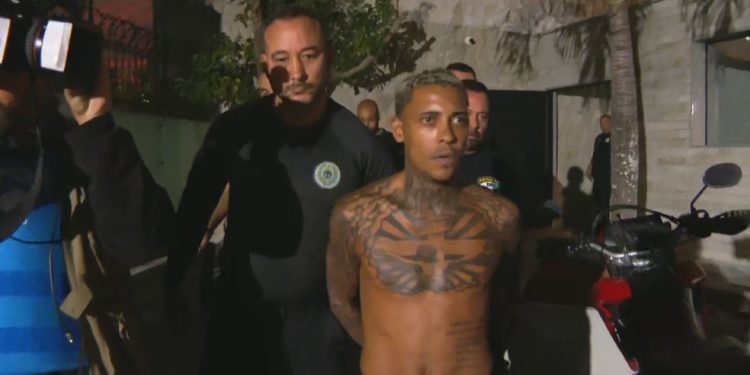 Cantor MC Poze do Rodo é detido em operação da Polícia Civil no Rio de Janeiro
