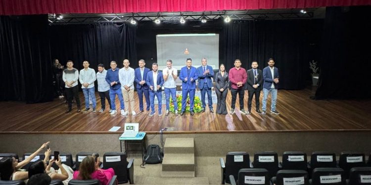 Segurança: Nova Diretoria do Singeperon toma posse em solenidade no Teatro Banzeiros