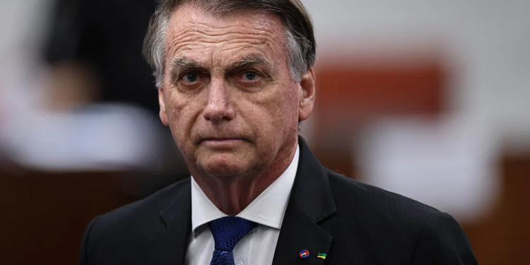 “Golpe não existiu”, diz Bolsonaro ao chegar ao STF