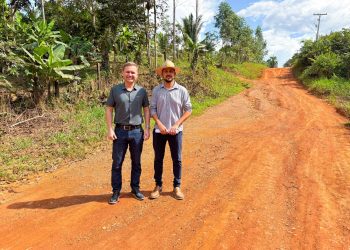 Pastor Bruno Luciano visita comunidade Terra Santa e solicita recuperação imediata das estradas