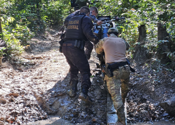 Máquinas do crime destruídas em terra indígena em RO