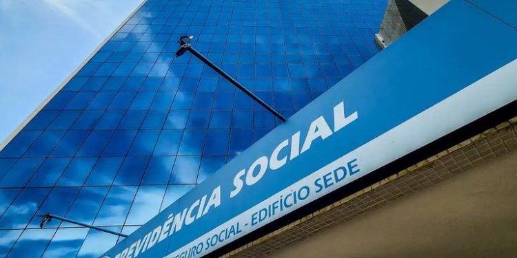 Explodem ações contra INSS após escândalo dos descontos ilegais