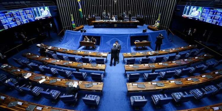 Senado aprova aumento no número de deputados federais