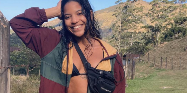 Tragédia na Indonésia: Brasileira é encontrada morta após queda em vulcão durante mochilão