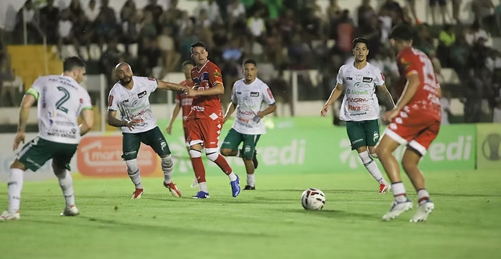 Gazin empata em casa e se complica na Série D