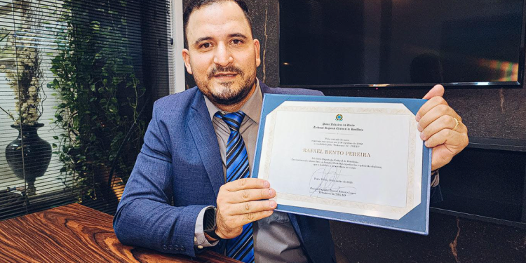 Rafael Fera assume mandato como deputado federal por Rondônia