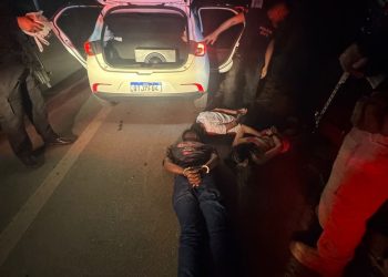Motorista de app é feito refém e trio é preso com carro roubado em Rondônia