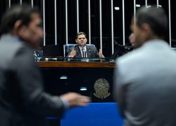 Congresso Nacional mantém em pauta proposta que altera cobrança do IOF