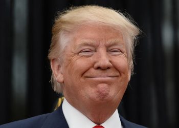 Trump anuncia tarifa de 50% contra produtos do Brasil