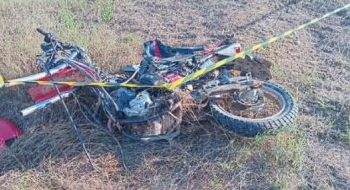 Jovem morre após moto ser atingida por caminhonete em RO
