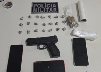 PM fecha boca de fumo e apreende adolescente com arma falsa