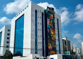 MP investiga uso de verba pública para asfaltar pátio interno de igreja