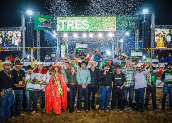 Peão de Rondônia conquista título no rodeio da ExpoAcre 2025