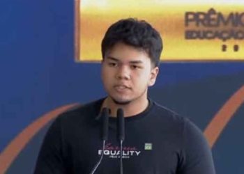 NOSSO ORGULHO: Jovem do Baixo Madeira recebe Prêmio MEC da Educação Brasileira