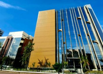 TCE suspende decreto da Câmara que tentava barrar contrato emergencial