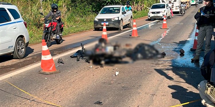 Motociclista morre ao colidir em caminhão na BR-364 em Porto Velho