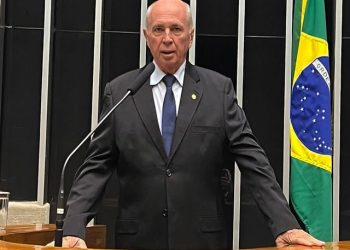 Lebrão nega greve de fome e diz estar com saúde em dia após perda de mandato