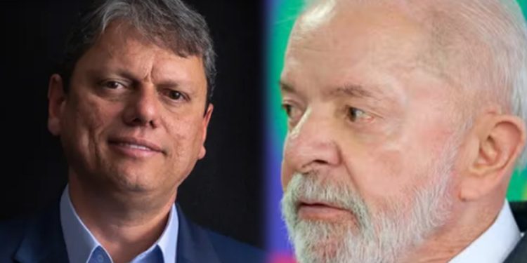 Pesquisa mostra Tarcísio à frente de Lula em eventual segundo turno