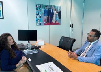 Vereador Dr. Santana celebra posto gratuito do Tudo Aqui com estacionamento livre no IG Shopping