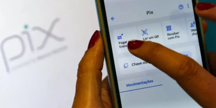 Banco Central anuncia novas regras para reforçar combate a golpes no pix