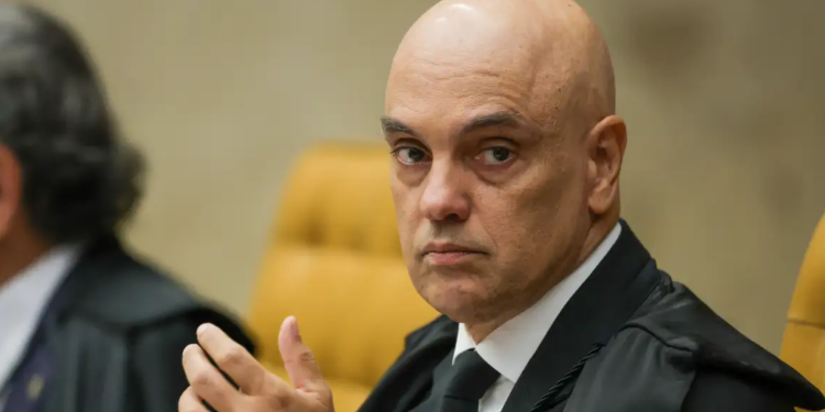 Alexandre de Moraes promete julgar golpistas até o fim de 2025