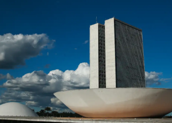 Deputado Federal propõe novo imposto para serviços online