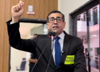 Breno Mendes critica “pareceres copia e cola” da Procuradoria Geral do Município