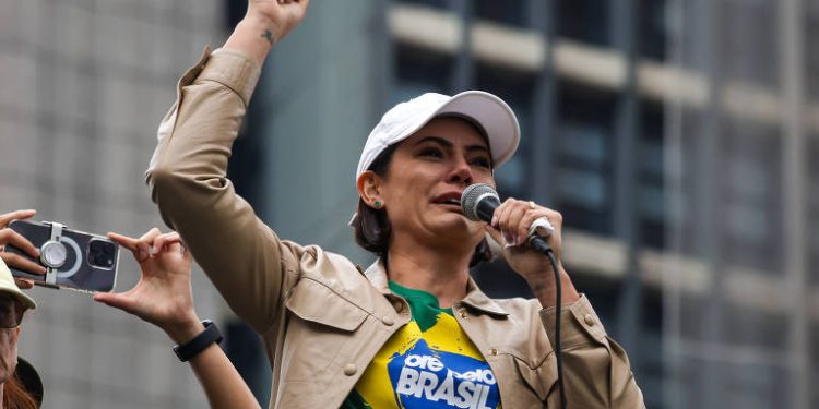 Michelle Bolsonaro diz estar pronta para candidatura em 2026