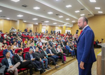 Escritório de Advogado homenageado pela ALE-RO é alvo de operação da PF sobre fraudes bilionárias no INSS