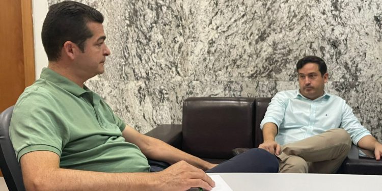 Vereador Adalto cobra melhorias na frota de ambulâncias nos distritos