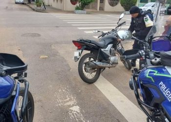 Motociclista é flagrado com moto clonada no centro de Porto Velho