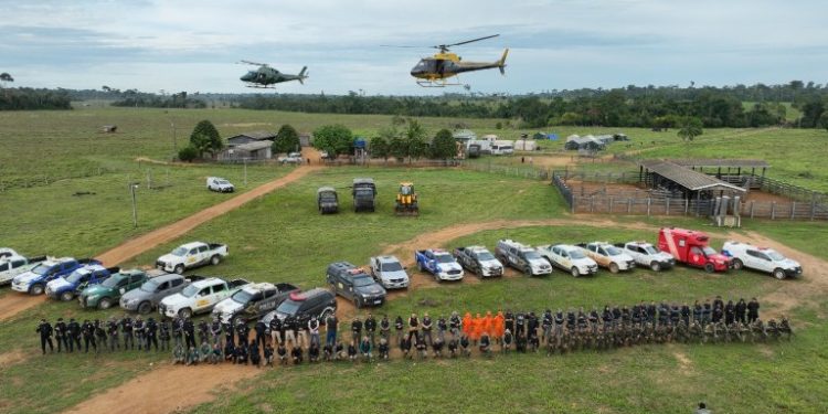 ICMBio inicia retirada de invasores da Floresta Nacional do Bom Futuro