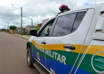 Polícia Militar fecha boca de fumo e prende três em Chupinguaia