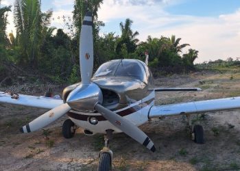 Polícia intercepta avião com meia tonelada de droga em Rondônia