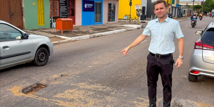 Vereador Pastor Bruno solicita faixa de pedestres na Avenida Pinheiro Machado