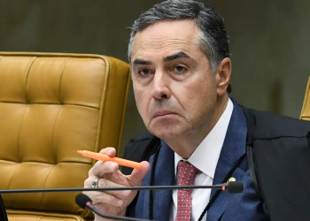 Barroso vota para manter regra que reduz aposentadoria por invalidez