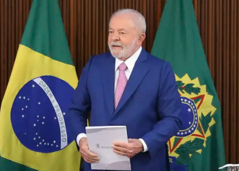 Aprovação e desaprovação ao governo Lula voltam a empatar, aponta pesquisa Quaest