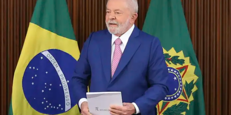 Aprovação e desaprovação ao governo Lula voltam a empatar, aponta pesquisa Quaest