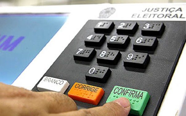 Câmara pode mudar sistema eleitoral para “distrital misto” a partir de 2030