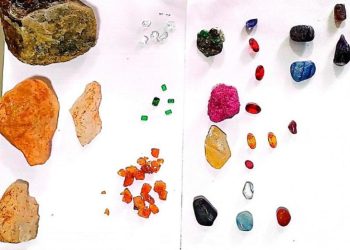 PRF apreende 67 pedras preciosas e prende três pessoas em Rondônia