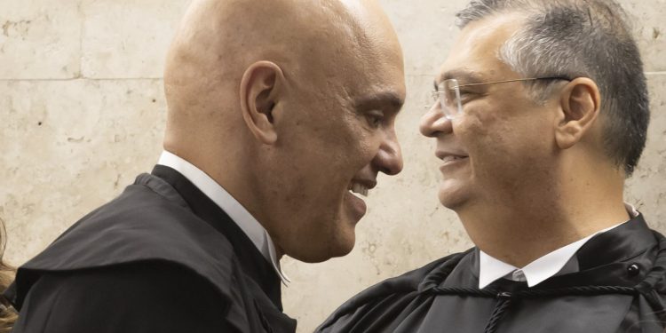 Bolsonaro: STF já forma maioria para manter prisão preventiva