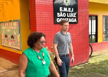 Vereador Pastor Bruno Luciano visita escolas e reforça compromisso com a educação