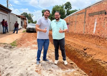 Vereador Márcio Pacele fiscaliza andamento das obras de drenagem no bairro Igarapé
