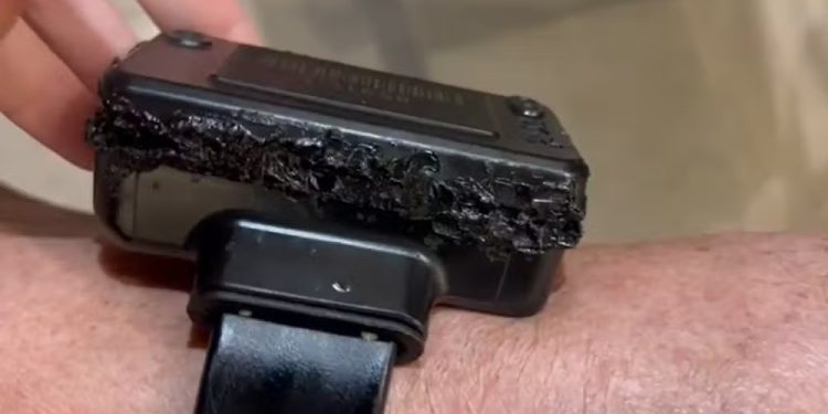 Vídeo revela tornozeleira de Bolsonaro queimada; ex-presidente admite usar ferro de solda