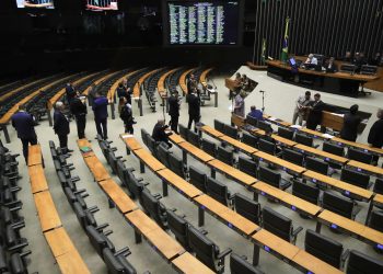 Câmara aprova nova taxa sobre Netflix, YouTube, Prime Video e outras plataformas