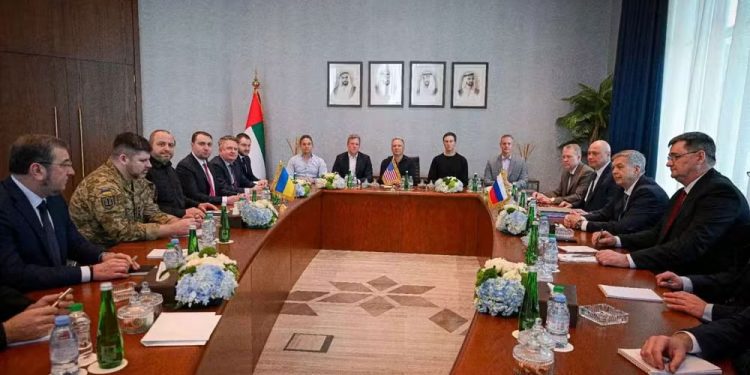 Reunião entre EUA, Rússia e Ucrânia termina sem acordo para encerrar guerra